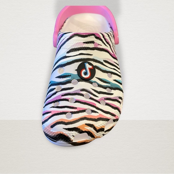 Tik‎ Tok Crocs Charm - Buy 3 of More Get 50% OFF - Picture 2 of 2